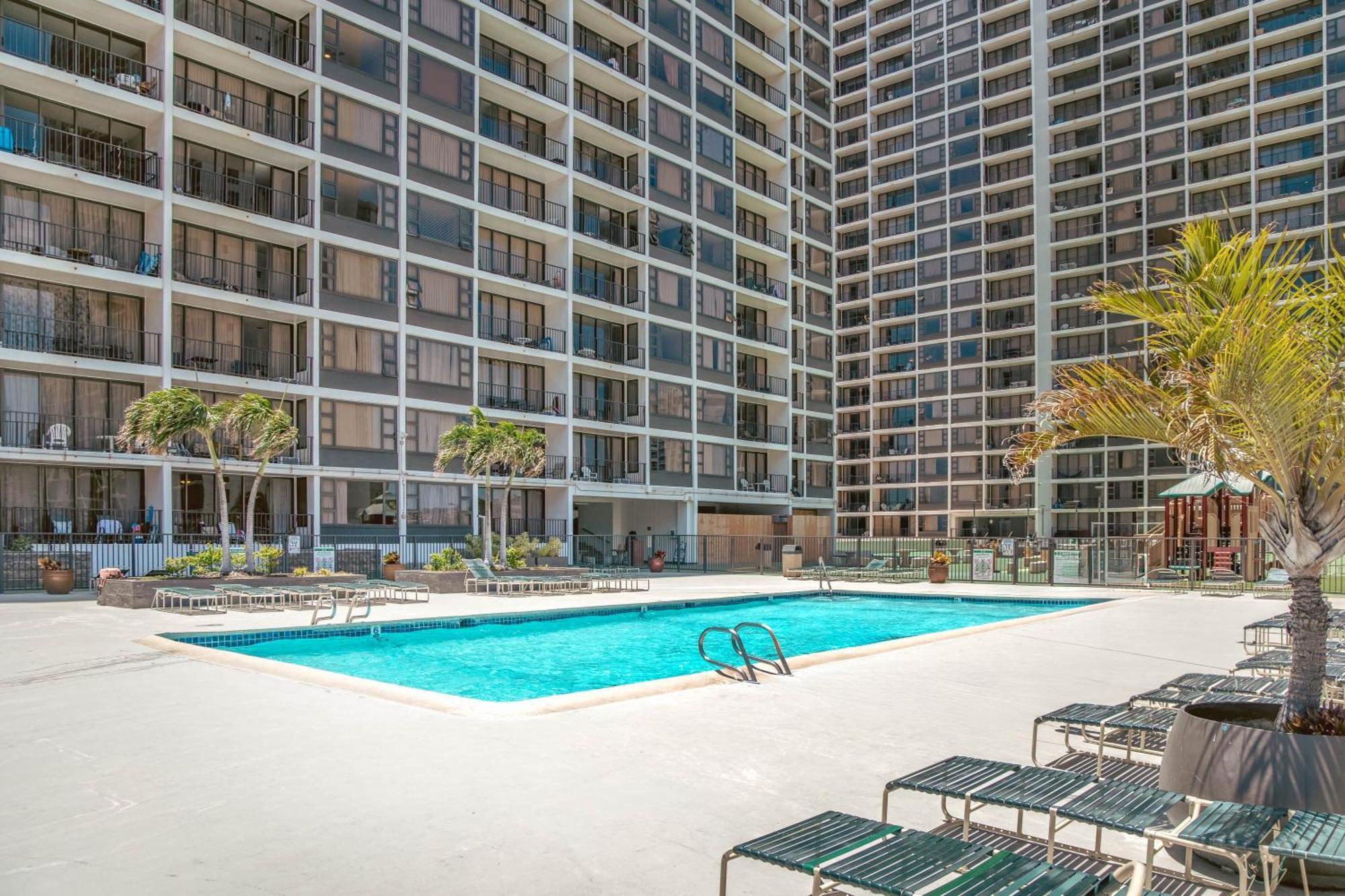 Waikiki Escapade Mountain Views Condo, Steps To Beach With Parking Perk Honolulu Dış mekan fotoğraf