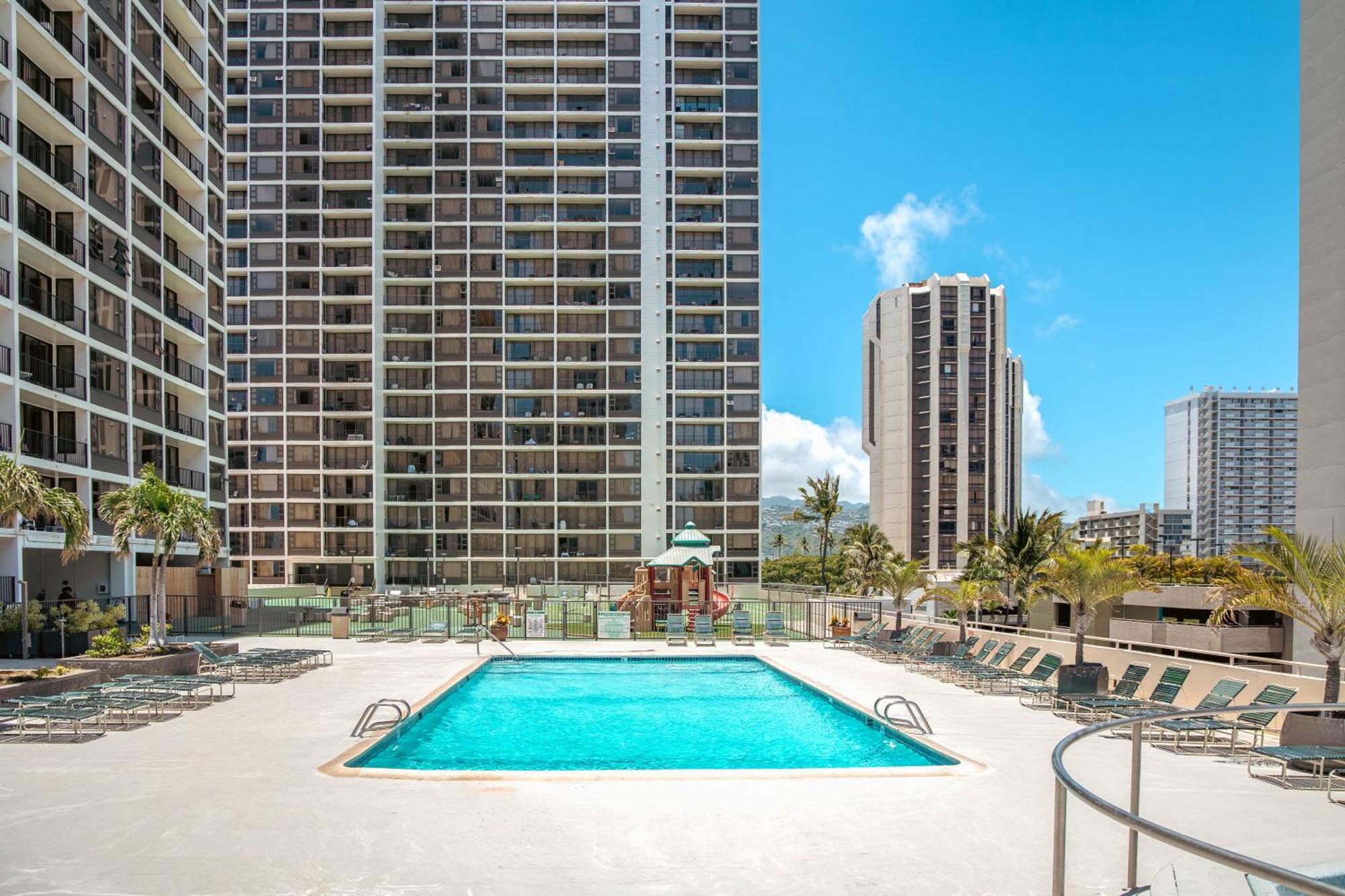 Waikiki Escapade Mountain Views Condo, Steps To Beach With Parking Perk Honolulu Dış mekan fotoğraf